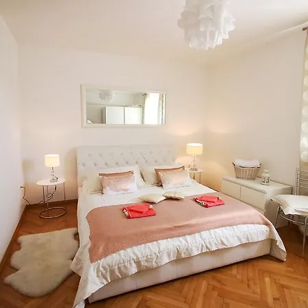 Apartment Urban